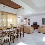 Naxos * Kato Sangrion